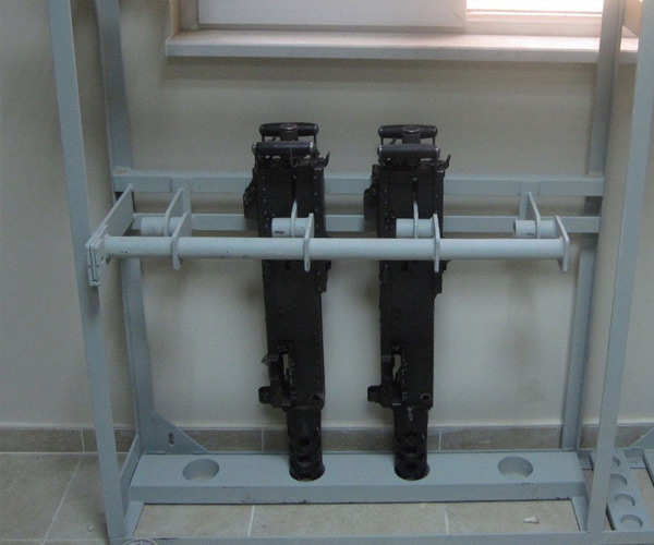 heavy machine gun m2 weapon rack